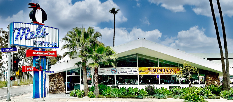 Mels Drive-in, 1670 Lincoln Boulevard, Santa Monica, California