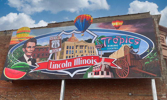 Lincoln, Illinois mural unveiled in 2024 downtown at the park
