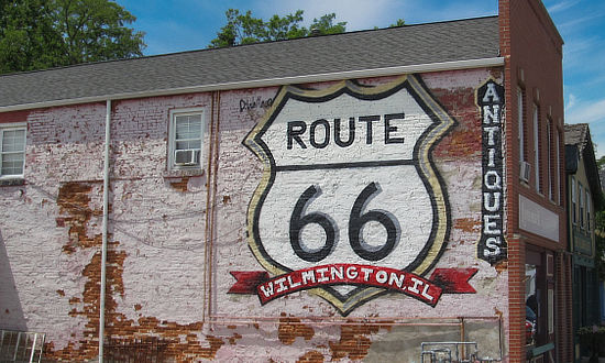 Route 66 mural on the antiques store in Wilmington, Illinois