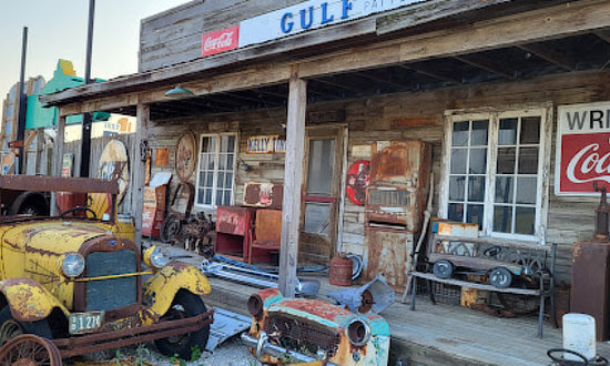 Motorheads Bar, Grill and Museum in Springfield, Illinois