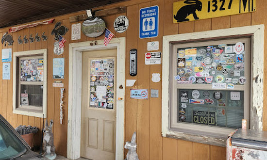 Entrance to the visitor center and gift shop at Henry's Rabbit Ranch on Route 66 in Staunton, Illinois
