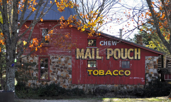 Mail Pouch Tobacco mural at Red Oak II, northeast of Carthage, Missouri