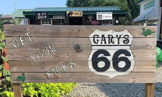 Get your kicks, at Gay Parita Sinclair Filling Station near Halltown, Missouri, 25 miles west of Springfield