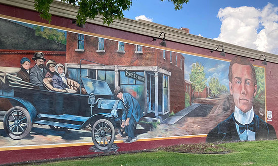 People's Bank Mural in Cuba, Missouri, on Historic Route 66