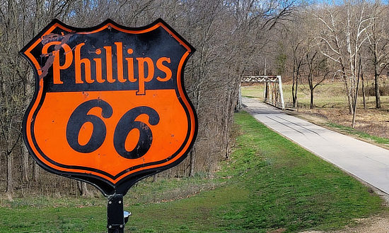 Phillips 66 sign at Spencer Station on Route 66 in Missouri