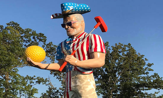 Mega Mayor of Uranus, Missouri, a 20-foot tall  "Muffler Man"
