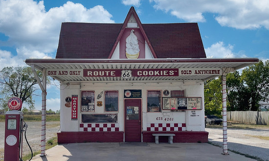 Dairy King, Commerce, Oklahoma ... a former circa 1925 Marathon Service Station