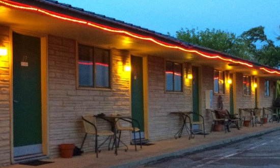 Exterior view of the Cactus Inn, 101 Pine Street in McLean, Texas