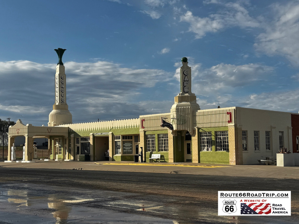 The Tower Plaza and U-Drop Inn in Shamrock, Texas